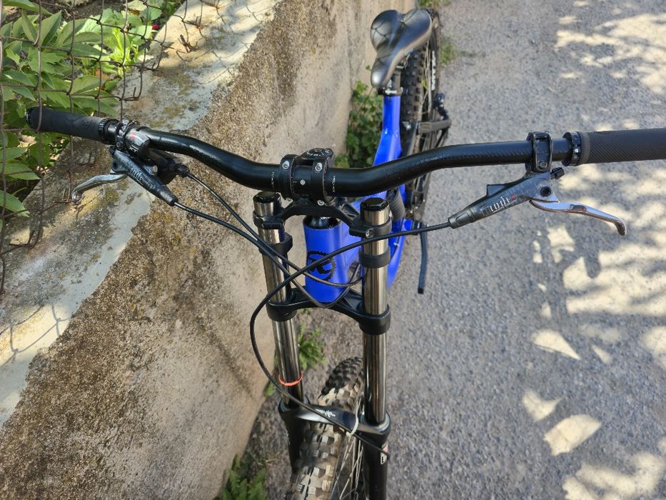 Kona Park Operator Downhill bike Rockshox Domain, Rockshox Vivid Rc2 4-бутални спирачки Sram Code 1x10 XT Отлично състояние