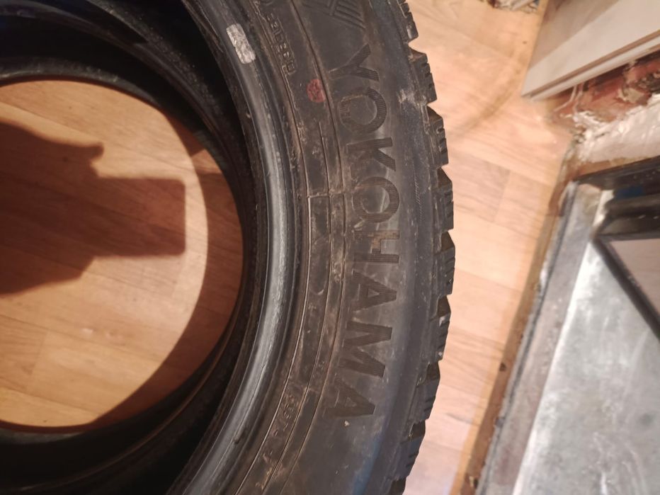 Продам шины 215/55/17