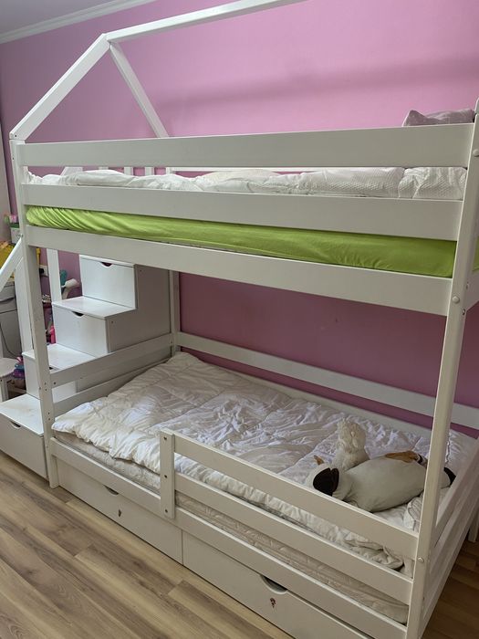 Двухъярустная кровать