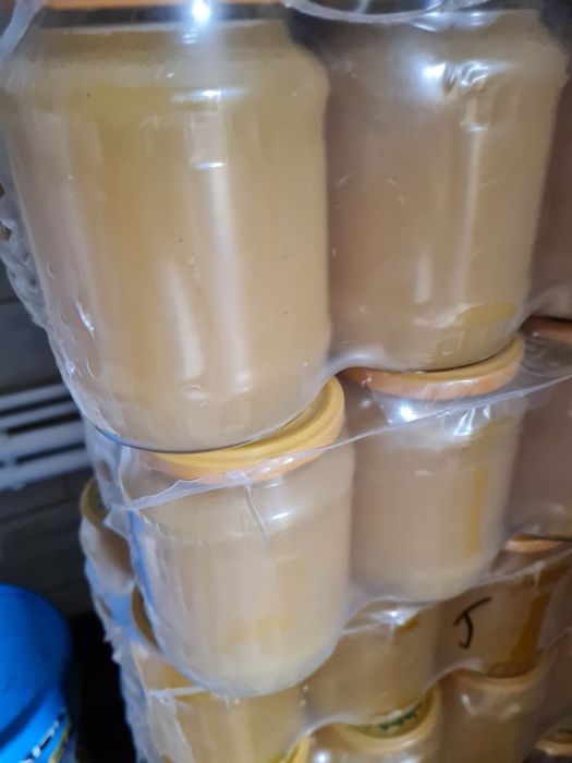 Vand miere poliflora,paducel,, salcam, floarea soarelui,  tei, rapita,