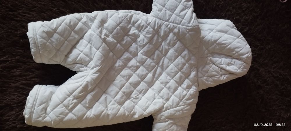 Продам комбинезоны для девочки