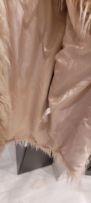 Haina de blana Stradivarius