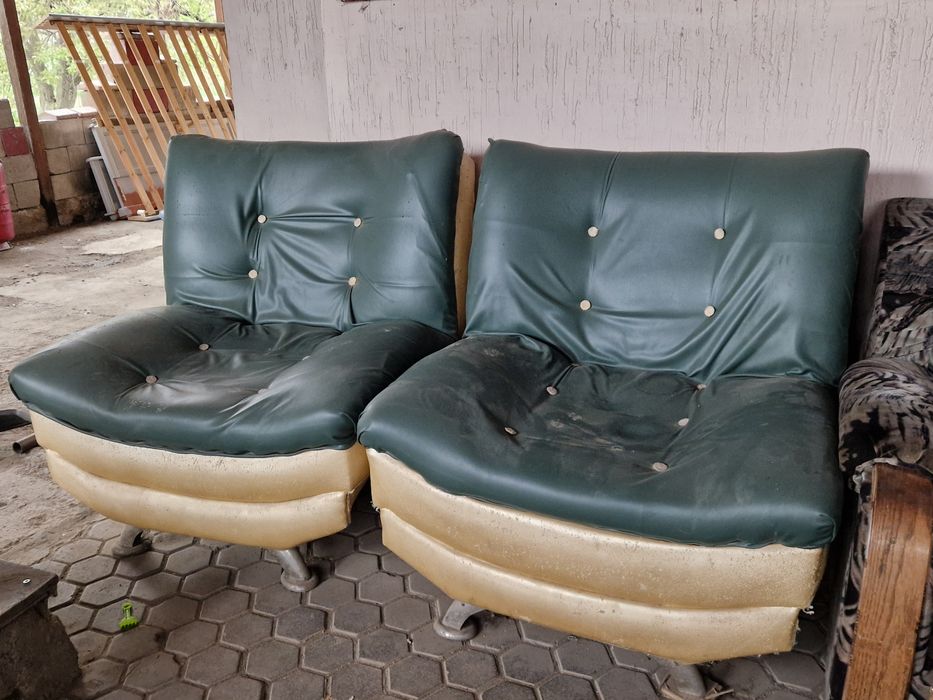 Отдам диваны даром