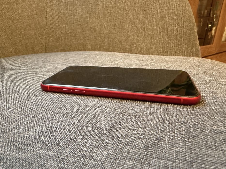 iPhone XR 64GB PRODUCT(RED) - Отлично състояние