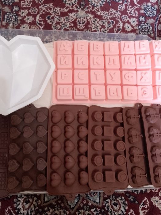 Shkalat qoliplari sotiladi