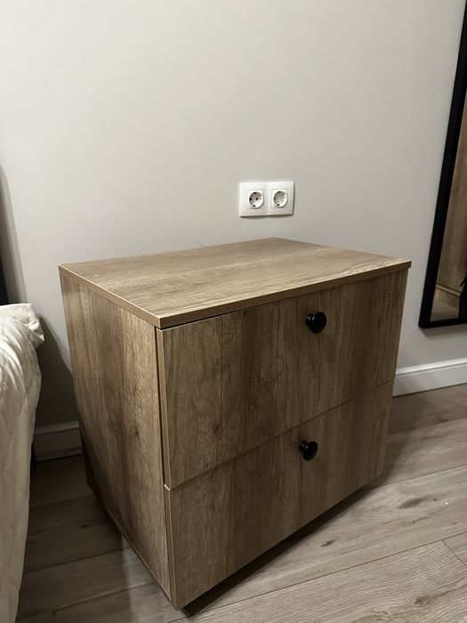 Продам прикроватные тумбы