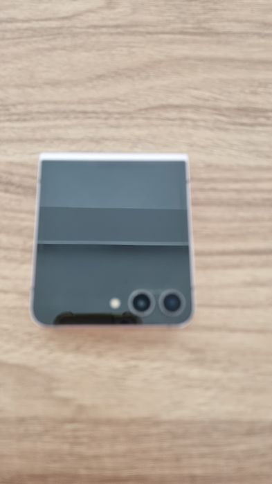 Samsung flip 5 ,