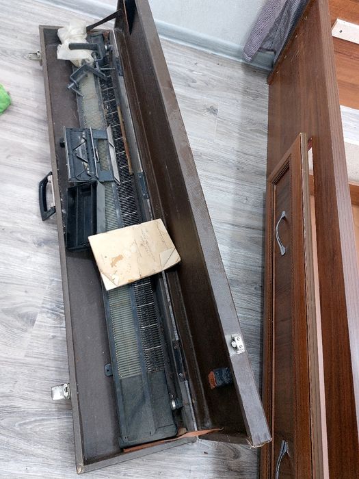 Ручная вязальная машина Неваа-2