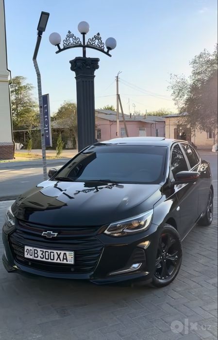 Chevrolet Onix red line