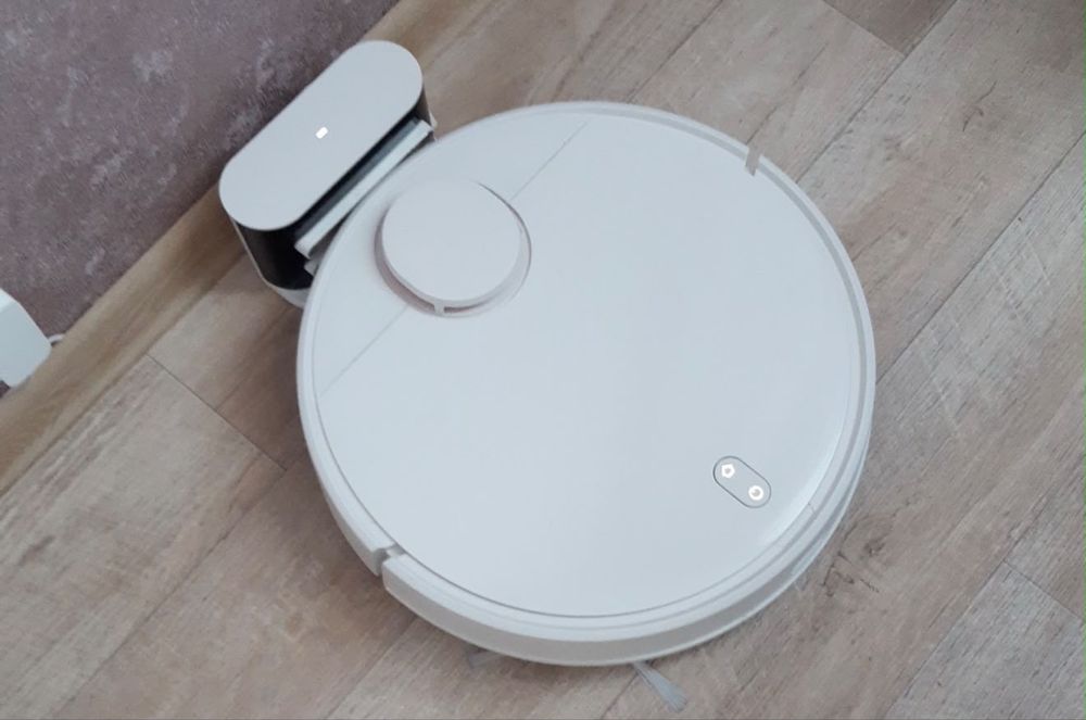 Пылесос Xiaomi Mi Robot Vacuum
