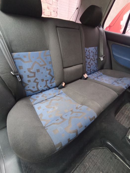 Комплект син салон (седалки)за Голф 4