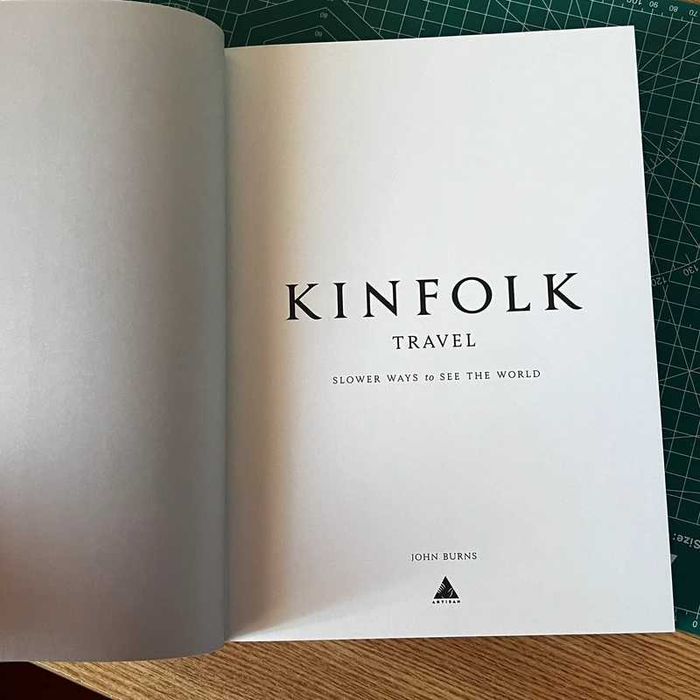 Kinfolk Travel - Carte premium slow travel, ca nouă!