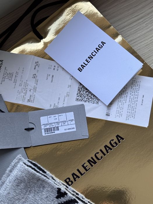 Balenciaga шал 100% вълна Оригинал!