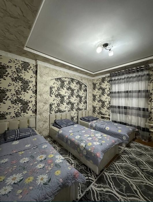 Qulayliklar: Mikroto'lqinli pech, Muzlatg'ich,
Kanalizatsiya, Isitish,