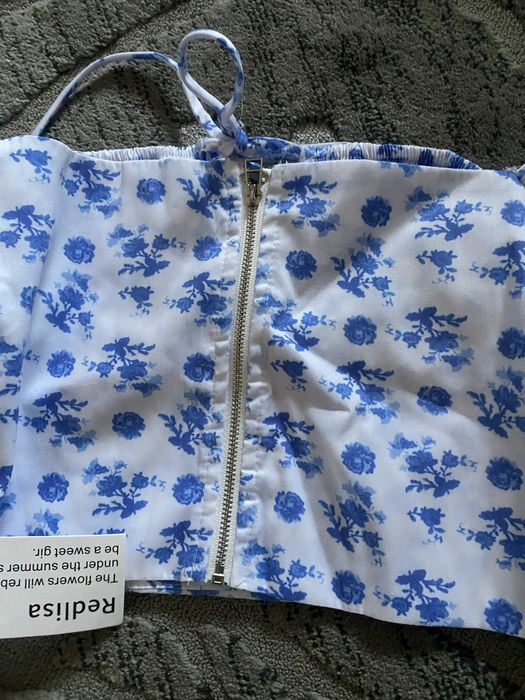 Новый топ в отличном состоянии