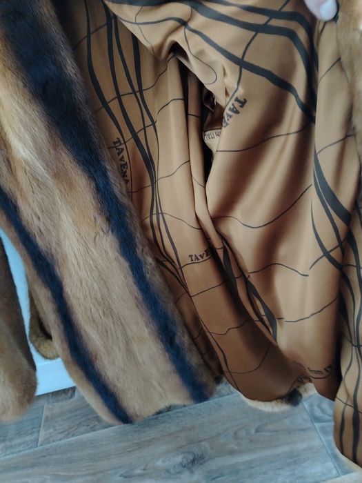 Продаю шубу норковую