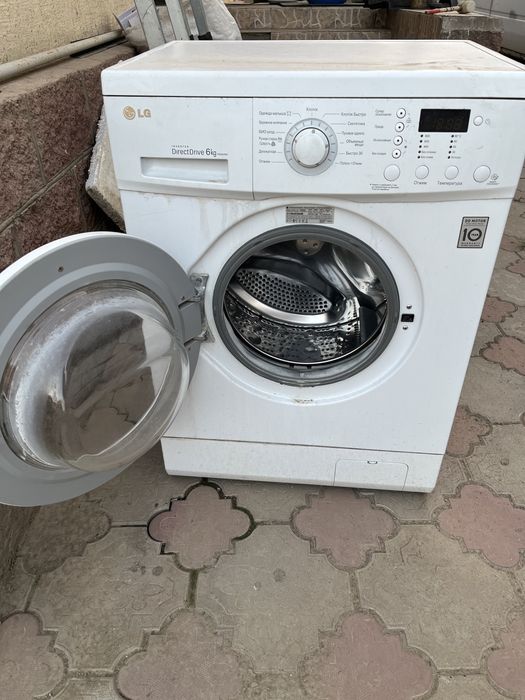 Продам б/у стиральную машину