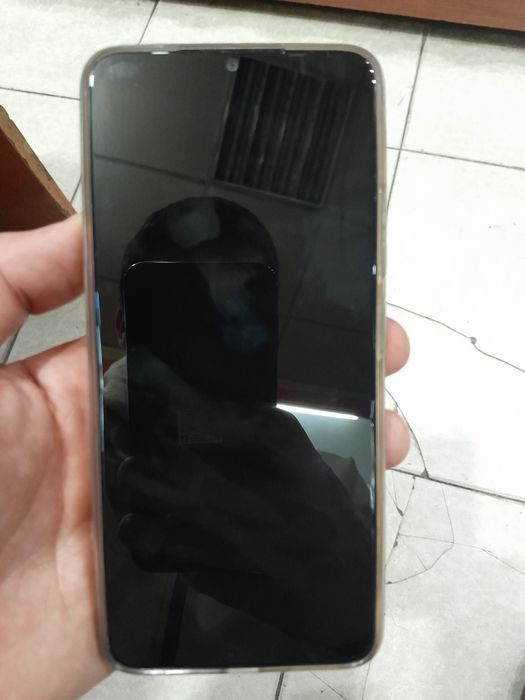 Technology spark 64 talik telefon sotiladi