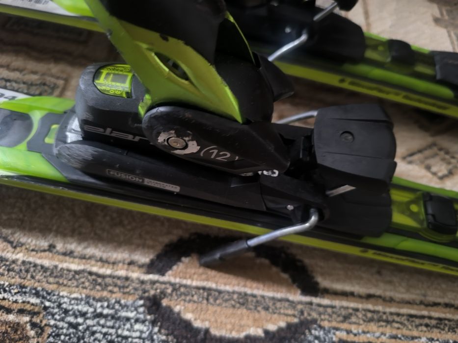 Skiuri Elan de race Sl