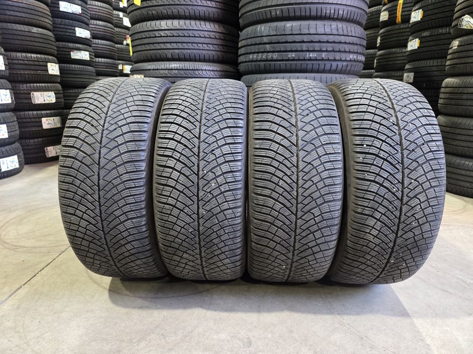 245/45/19 PIRELLI 4бр