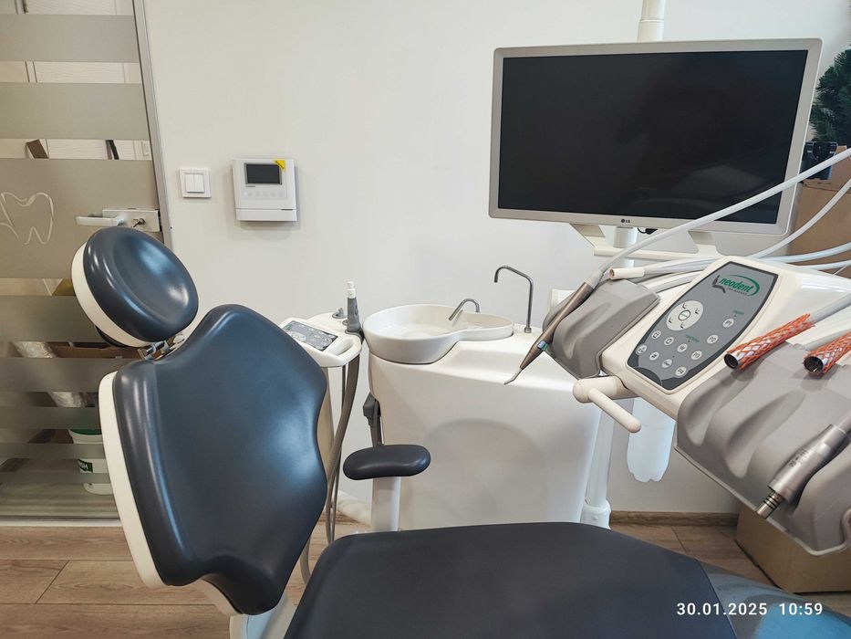 Дава се под наем Офис в София, Център - 16 кв.м за 765 € - Снимка #1