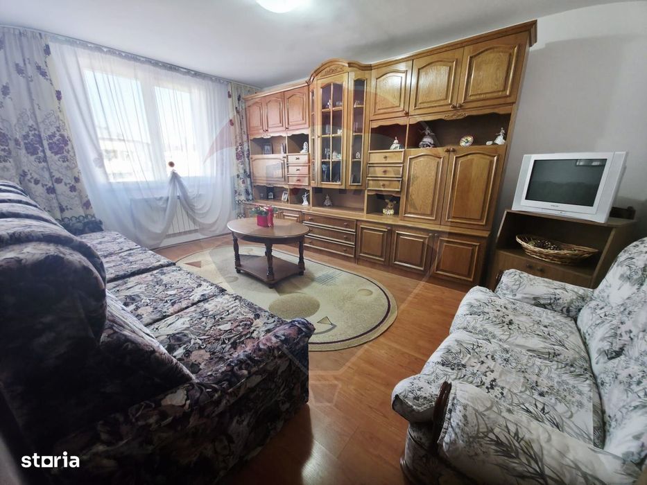 Apartament cu 2 camere de închiriat în zona Central