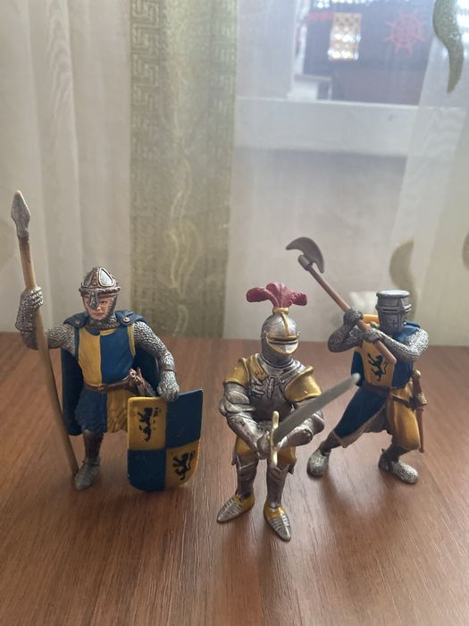 Фигурки Schleich