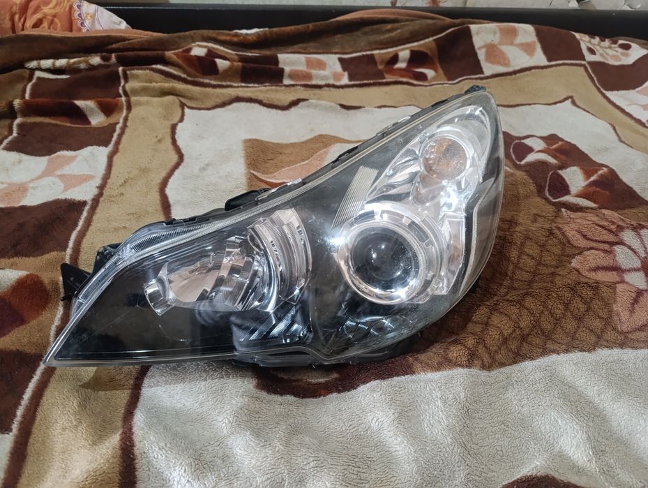 Фара на Субару Легаси Аутбэк до рестайлинг