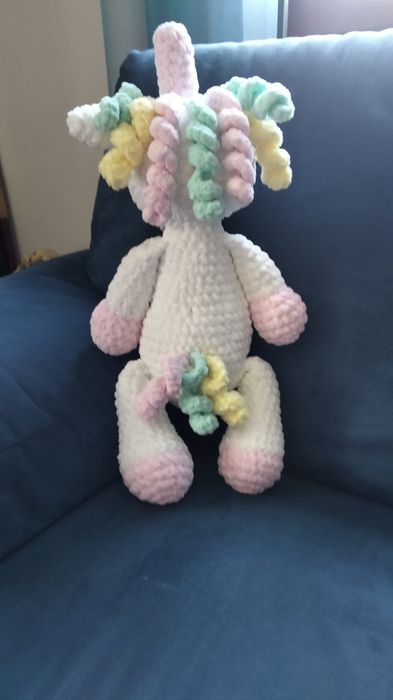 Плюшена играчка еднорог