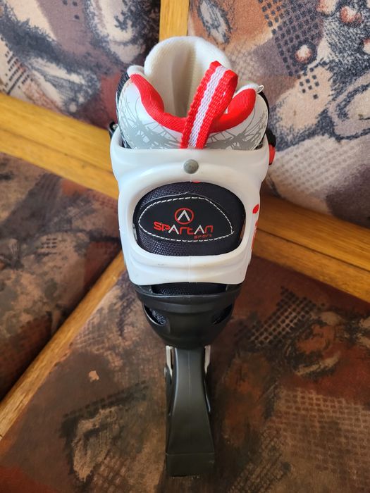 Role Reglabile Alb-Negru Noi-Noute