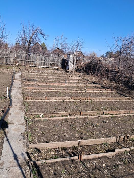 Продам дачный участок с домиком