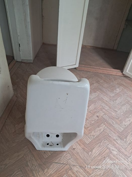 Срочно продам унитаз в хорошем качестве состояние отличное