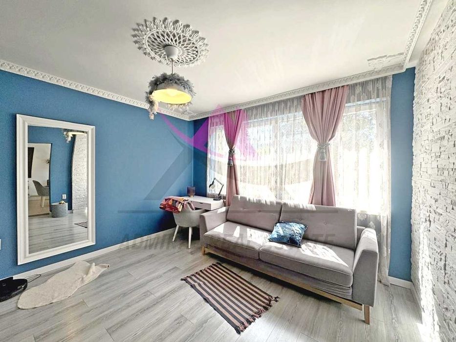 Дава се под наем Тристаен апартамент в Варна, Конфуто - 100 кв.м за 900 € - Снимка #2