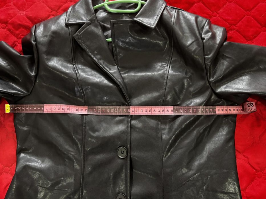 Дамско палто от изкуствена кожа