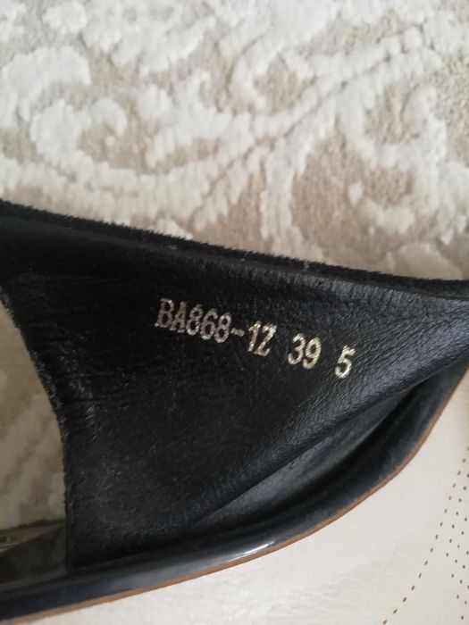 Босоножки 38-39 женские