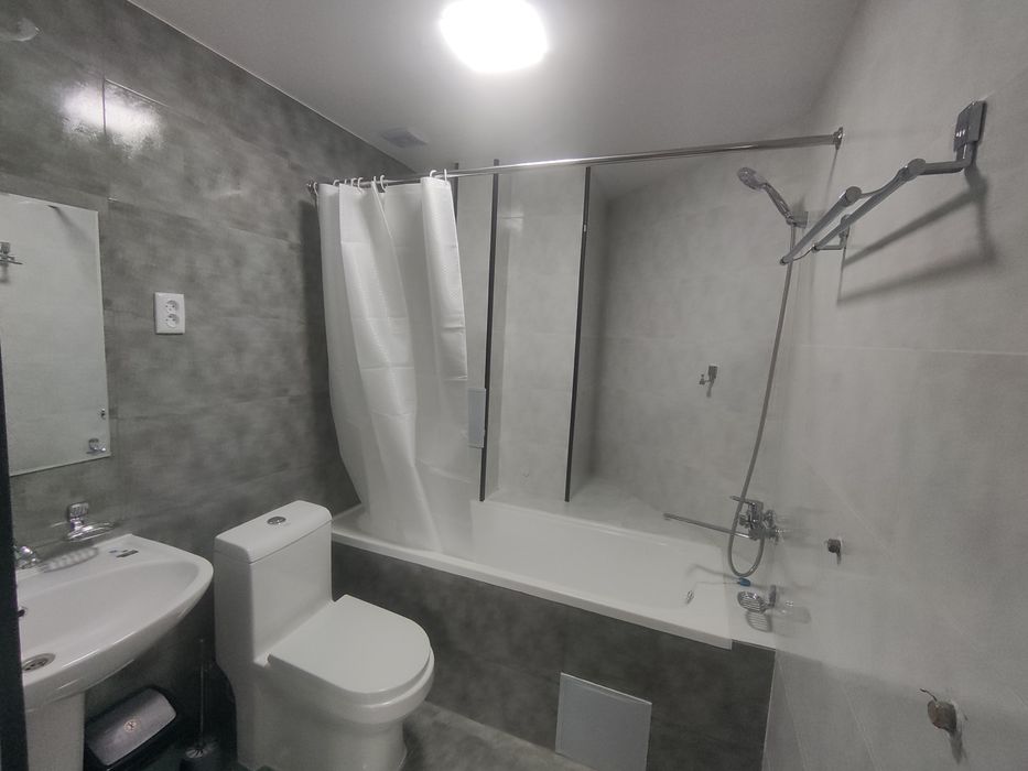 Сдаётся 3-х комнатная квартира в новом доме на Фрунзенском