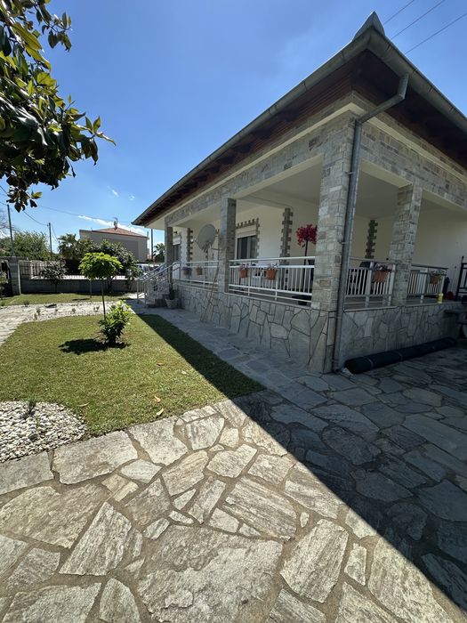 Вила Алекс Аспровалта