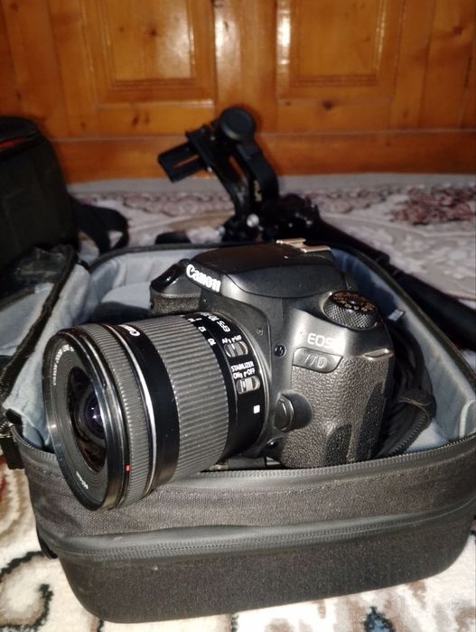 Foto kamera va ronen komplekt