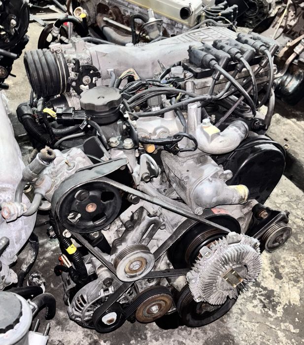 Двигатель митсубиси 6G72 мотор 3.0 V6 24V SOНС