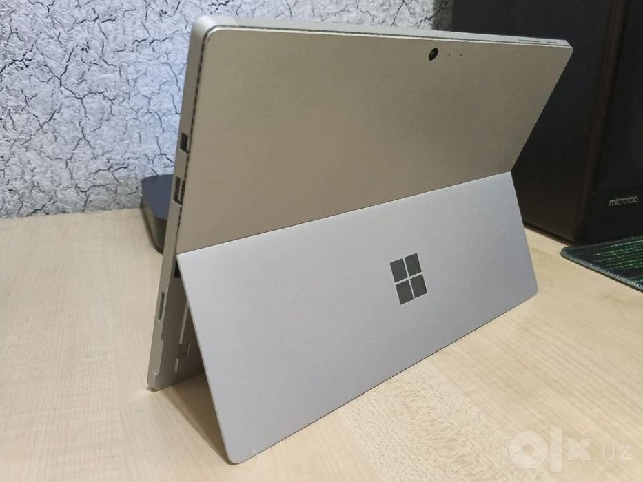 Microsoft Surface Pro 4 12,3" 2,5K Touch/CORE i7 6650U/8GB