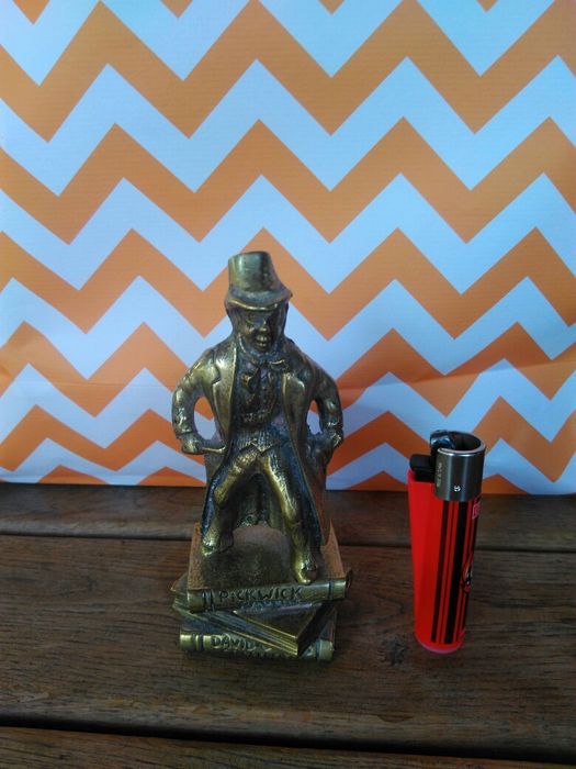 Продавам антикварна медна склуптура Давид Копърфийлд 1