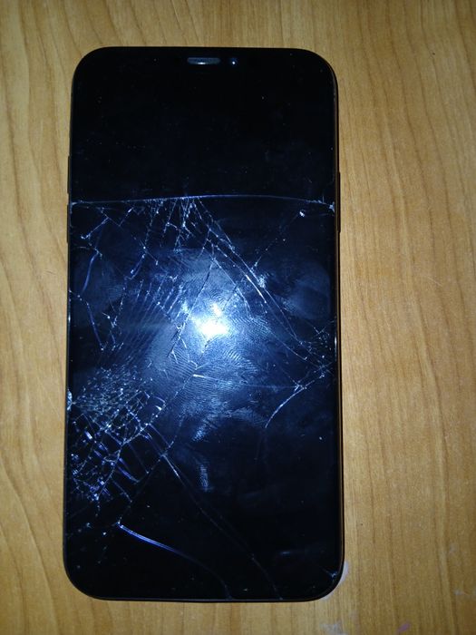 Vând telefone pentru piese