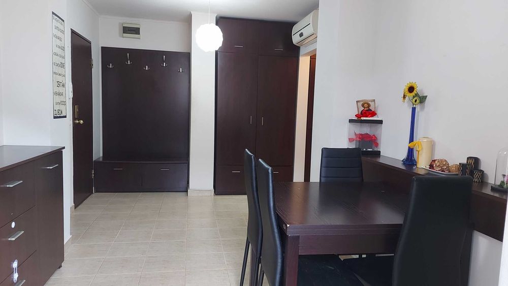 Inchiriez apartament doua camere plus living in Oradea