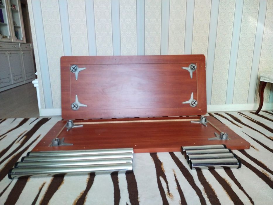 Столы со съемными ножками