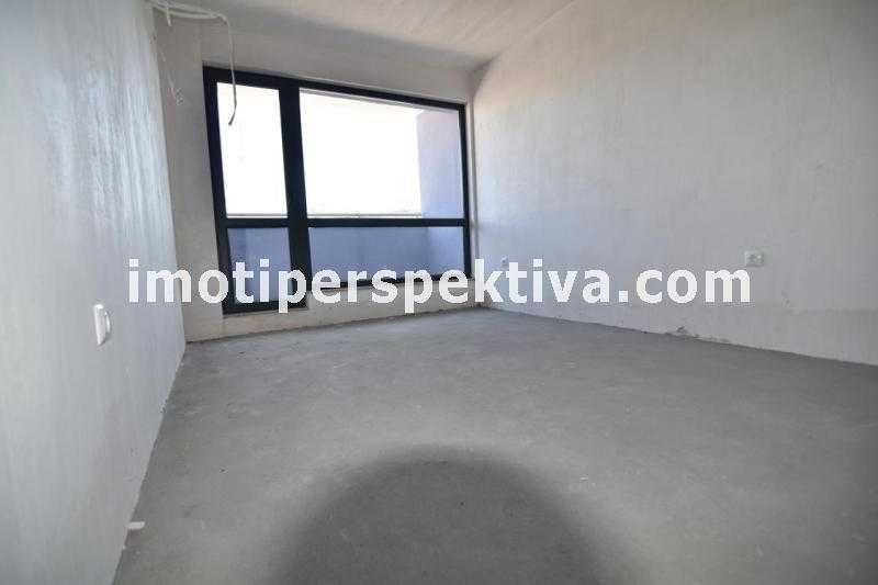 Продава се Тристаен апартамент в Пловдив, Христо Смирненски - 102 кв.м за 1491 €/кв.м - Снимка #1