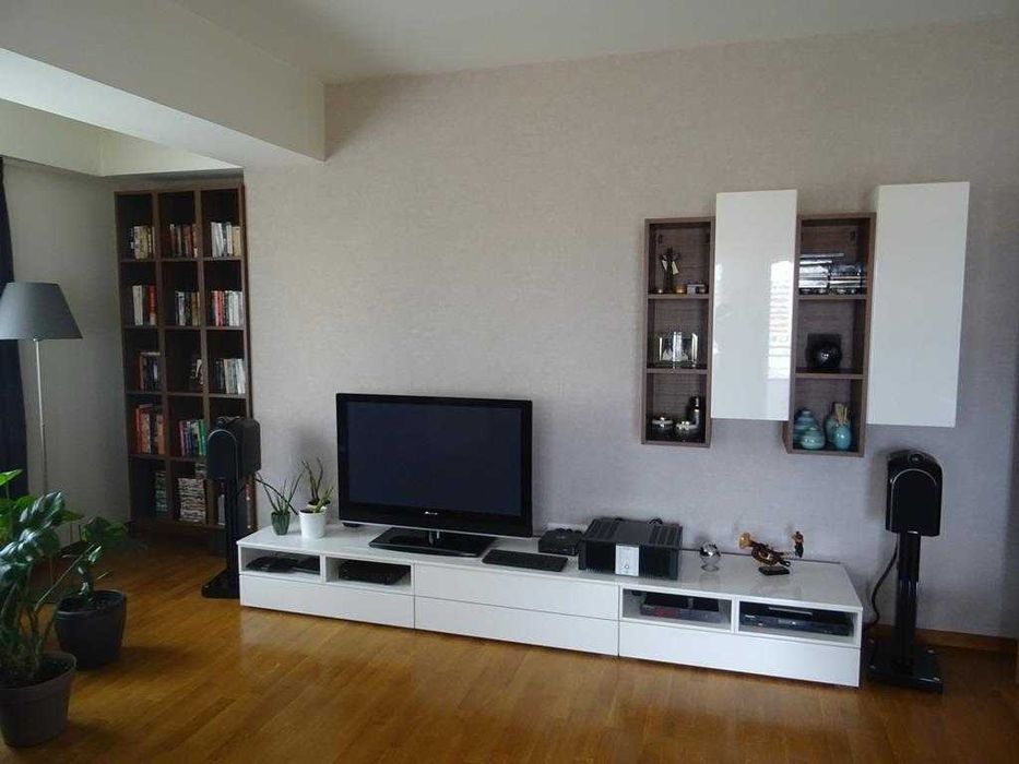 Дава се под наем Двустаен апартамент в Бургас, Изгрев - 54 кв.м за 178.5 € - Снимка #1