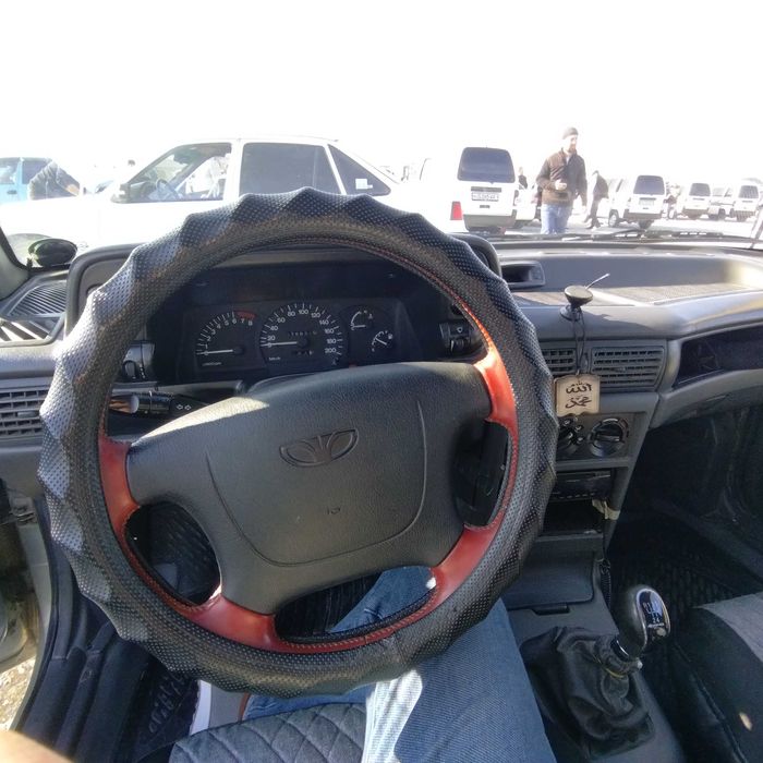 Neksiya avtomobili srochno sotiladi