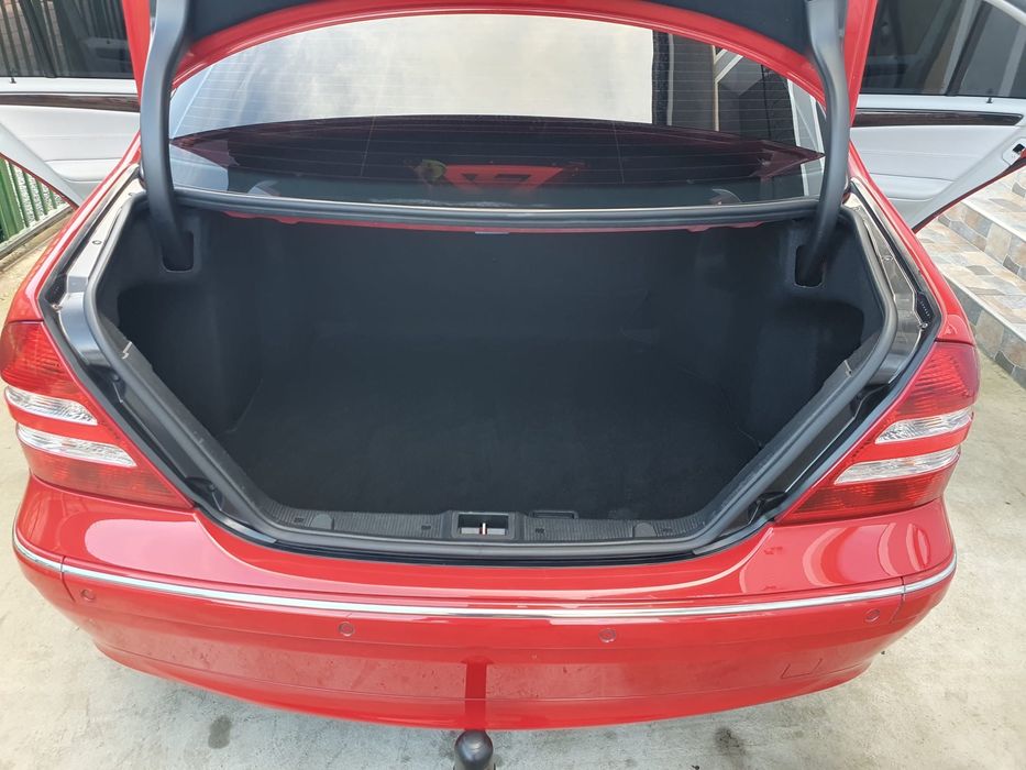 De vanzare Mercedes C180