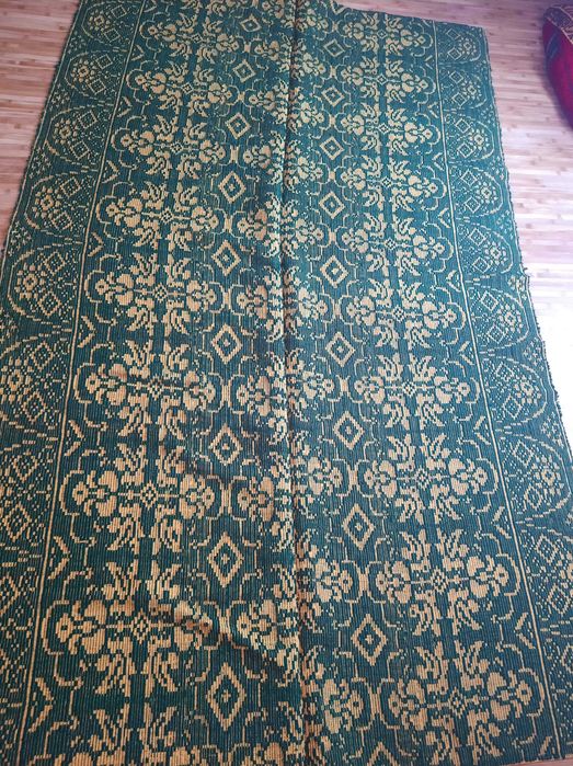 Velință/macat țesută la război