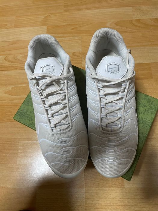 Nike tn air max 46 бели